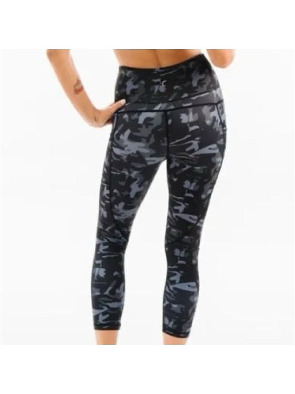 NWT ZYIA Black Camo Pocket Light n Tight Hi-Rise Capri Leggings size 16-18